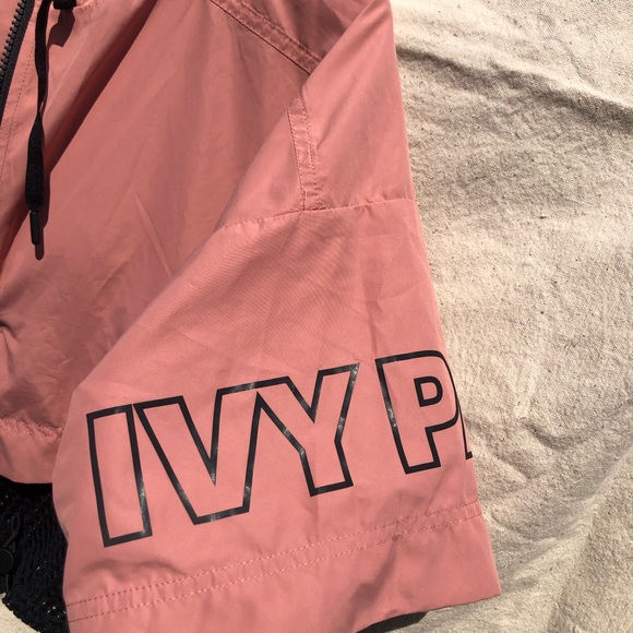 Beyonce Ivy Park Cropped hoodie - Picture 2 of 7